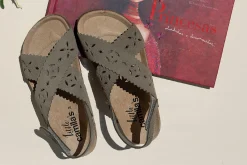Sandalias con tiras ajustables RUTHIE | Little Camila's Fashion
