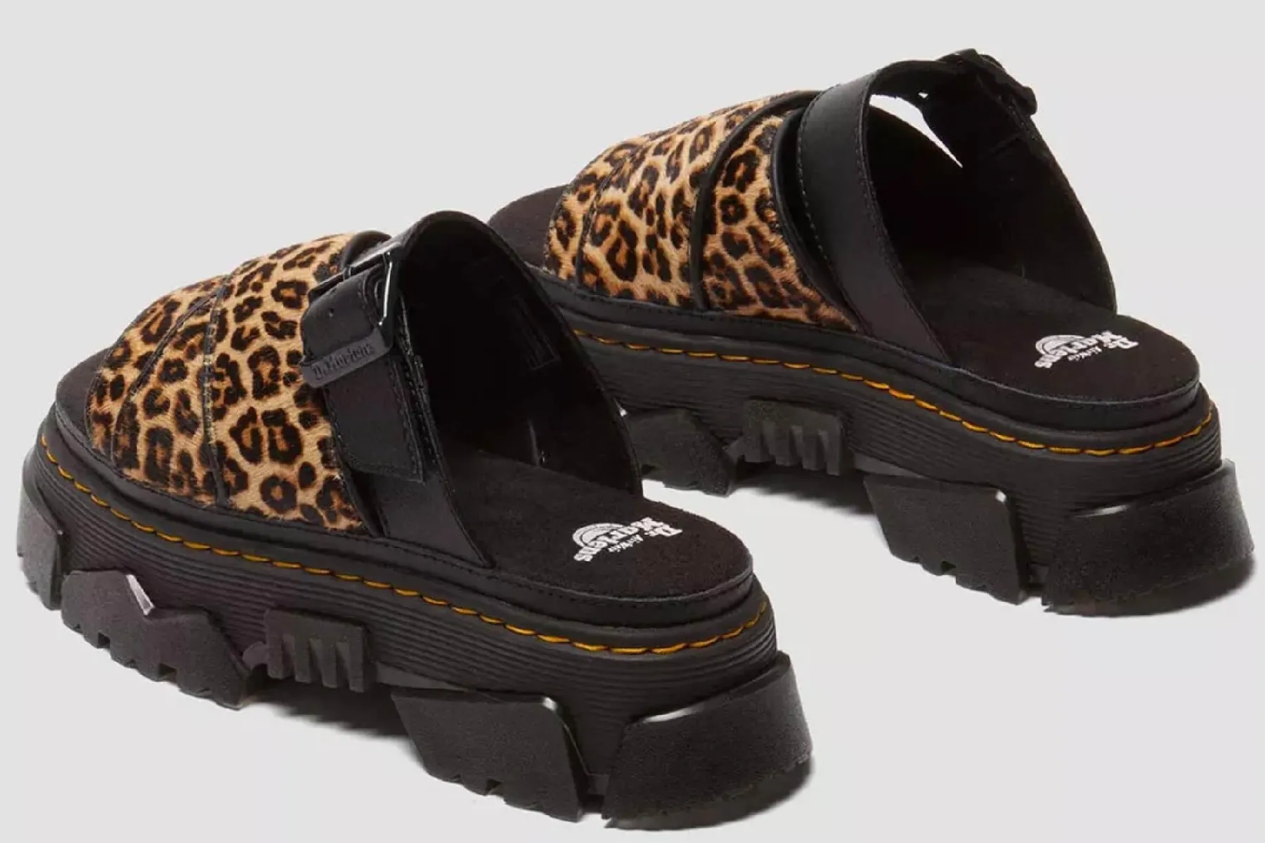 Zuecos de plataforma MATTISON SLIDE | Dr. Martens Sale